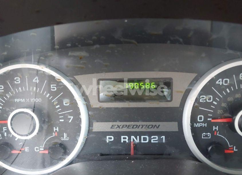 Photo 7 of 2005 Ford Expedition XLT (VIN 1FMPU15585LA33648)
