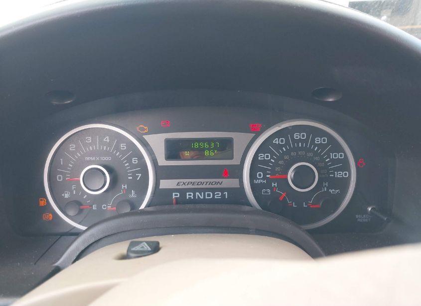 Photo 7 of 2005 Ford Expedition XLT (VIN 1FMPU15585LA85927)