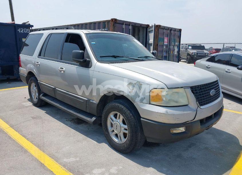 2005 Ford Expedition XLT (VIN 1FMPU15595LA75780) main photo