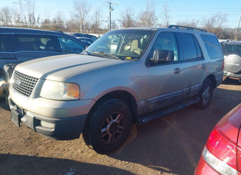 Photo 2 of 2006 Ford Expedition XLT/XLT SPORT (VIN 1FMPU15596LA55739)