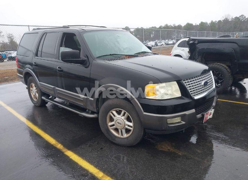 2004 Ford Expedition XLT (VIN 1FMPU15L04LB91852) main photo