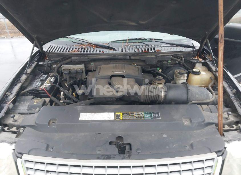 Photo 10 of 2004 Ford Expedition XLT (VIN 1FMPU15L04LB91852)