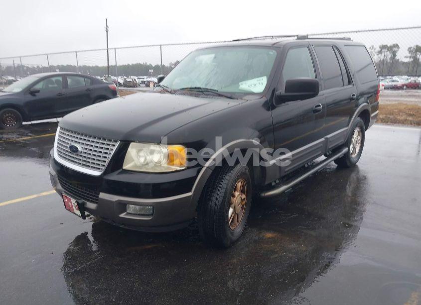 Photo 2 of 2004 Ford Expedition XLT (VIN 1FMPU15L04LB91852)