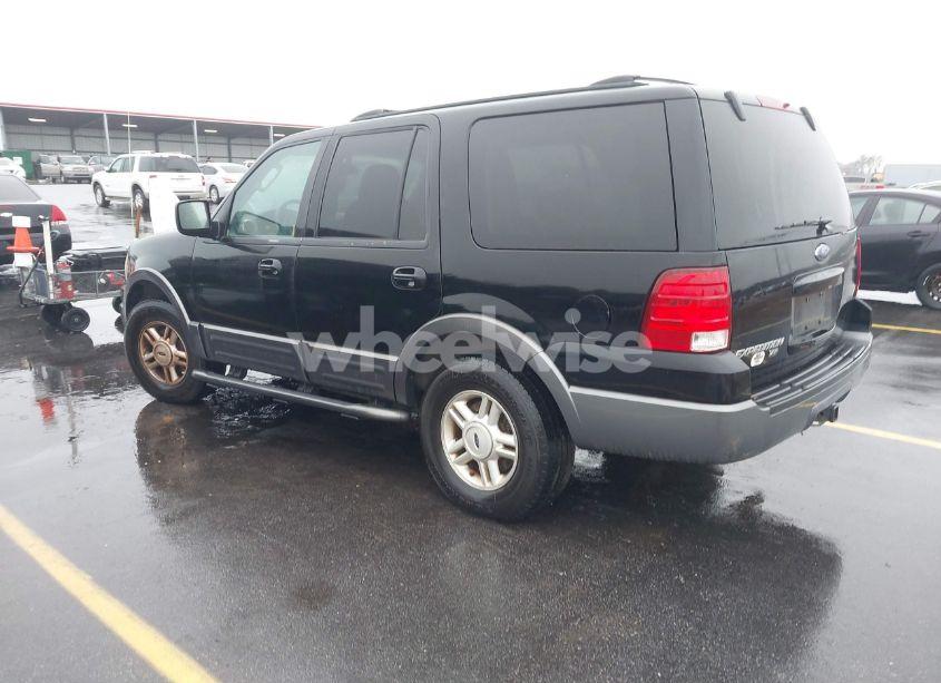 Photo 3 of 2004 Ford Expedition XLT (VIN 1FMPU15L04LB91852)