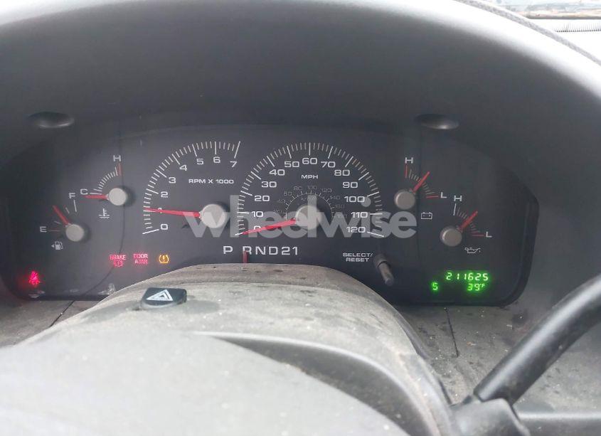 Photo 7 of 2004 Ford Expedition XLT (VIN 1FMPU15L04LB91852)