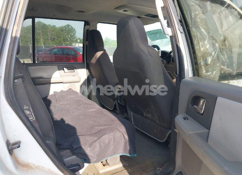 Photo 8 of 2004 Ford Expedition XLT (VIN 1FMPU15L24LA88545)