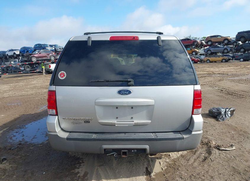 Photo 16 of 2003 Ford Expedition XLT (VIN 1FMPU15L33LA98645)