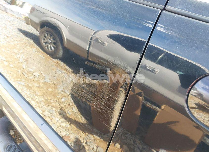 Photo 13 of 2004 Ford Expedition XLT (VIN 1FMPU15L34LA29374)