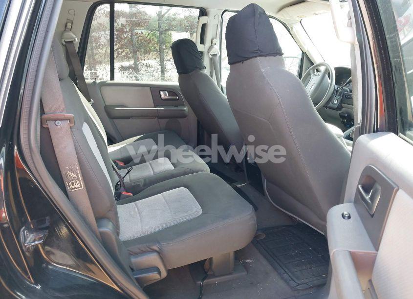 Photo 8 of 2004 Ford Expedition XLT (VIN 1FMPU15L34LA29374)