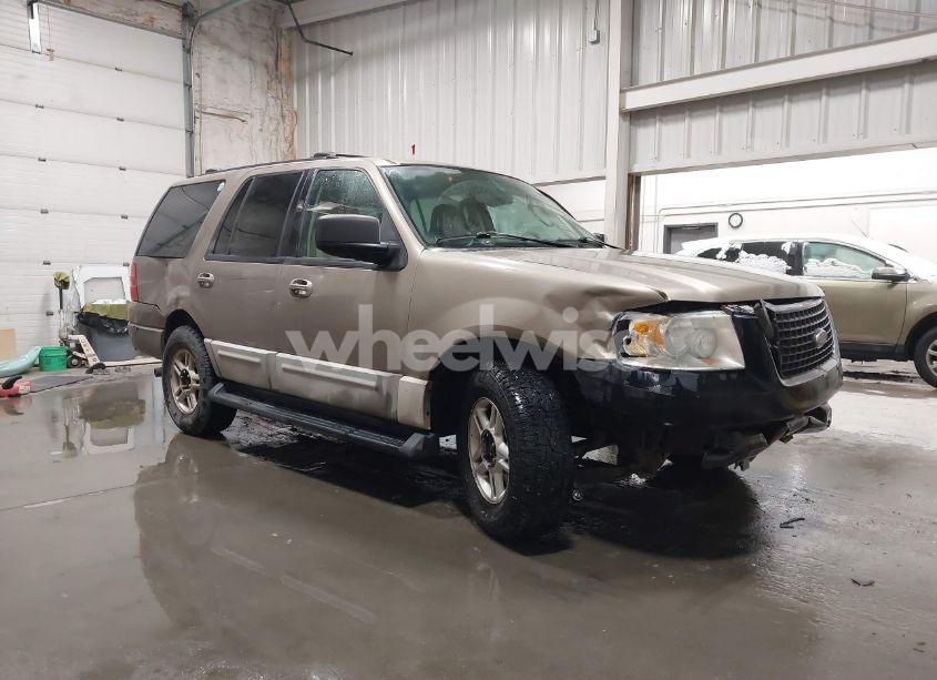 2003 Ford Expedition XLT (VIN 1FMPU15L43LC37911) main photo