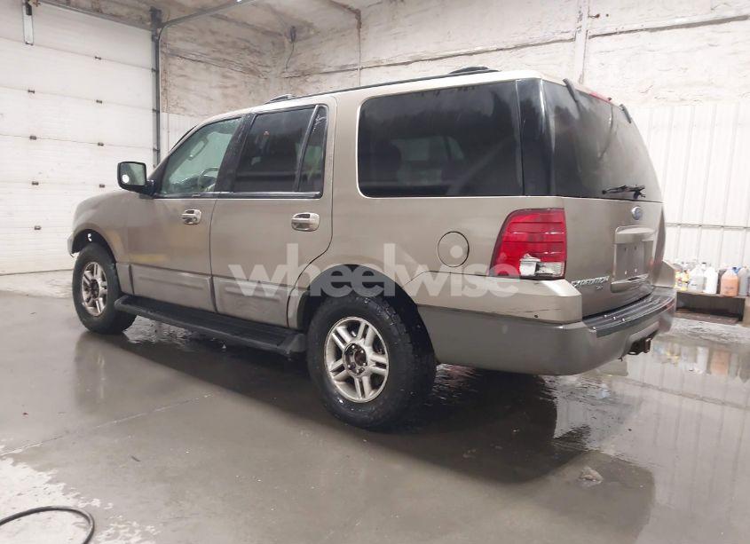 Photo 3 of 2003 Ford Expedition XLT (VIN 1FMPU15L43LC37911)