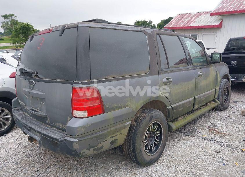 Photo 4 of 2003 Ford Expedition XLT (VIN 1FMPU15L53LB56755)