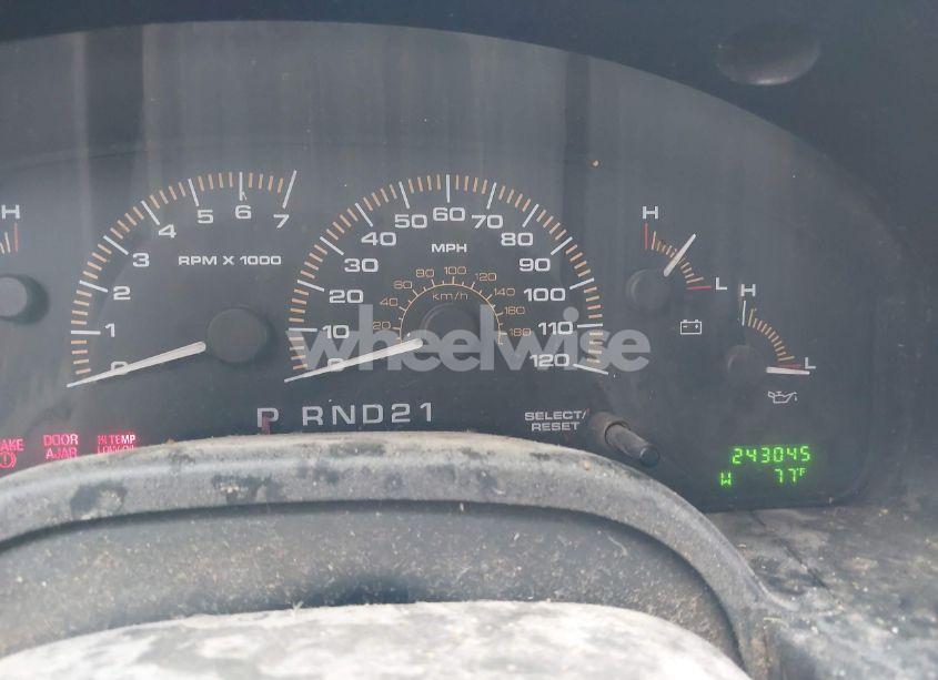 Photo 7 of 2003 Ford Expedition XLT (VIN 1FMPU15L53LB56755)