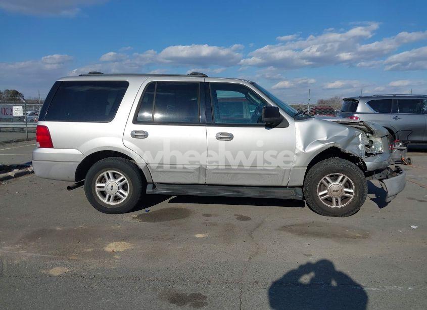 Photo 13 of 2003 Ford Expedition XLT (VIN 1FMPU15L53LC50263)
