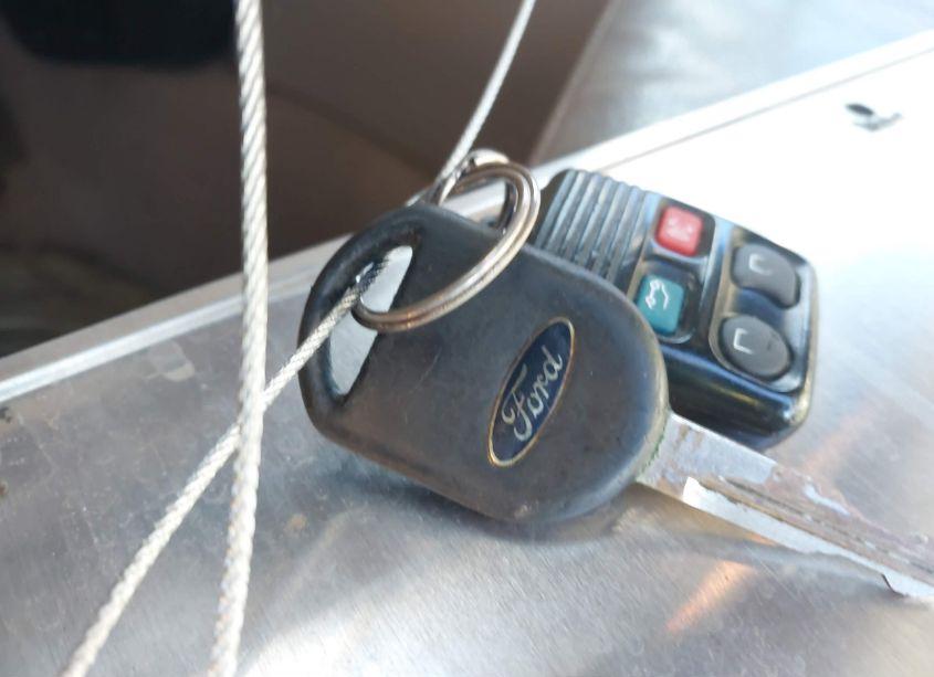 Photo 11 of 2004 Ford Expedition XLT (VIN 1FMPU15L54LA78589)