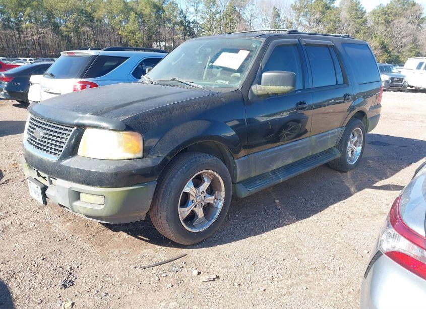 Photo 2 of 2004 Ford Expedition XLT (VIN 1FMPU15L54LA78589)