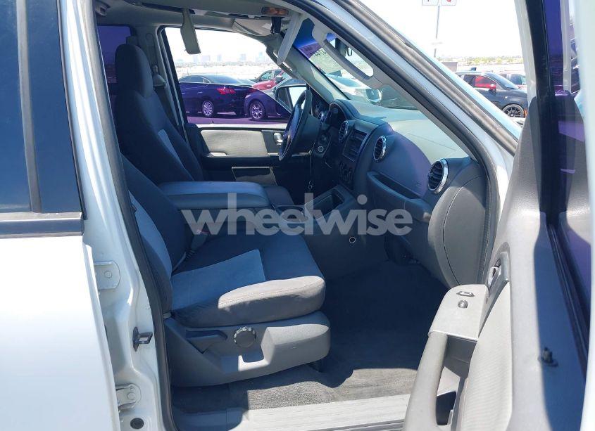 Photo 5 of 2003 Ford Expedition XLT (VIN 1FMPU15L93LC21431)