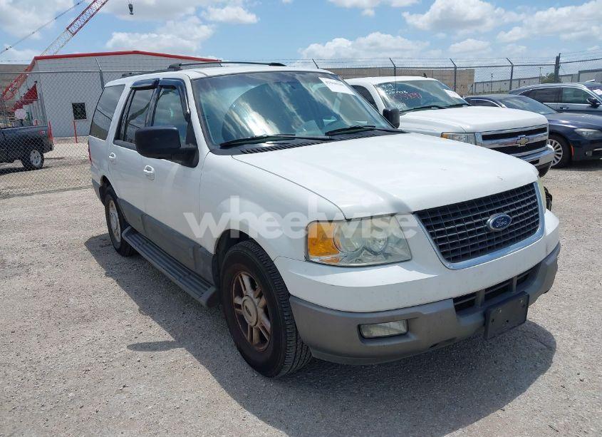 2004 Ford Expedition XLT (VIN 1FMPU15L94LA39908) main photo