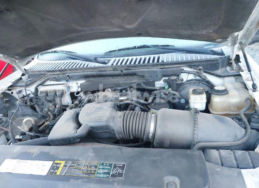 Photo 10 of 2004 Ford Expedition XLT (VIN 1FMPU15LX4LB50015)