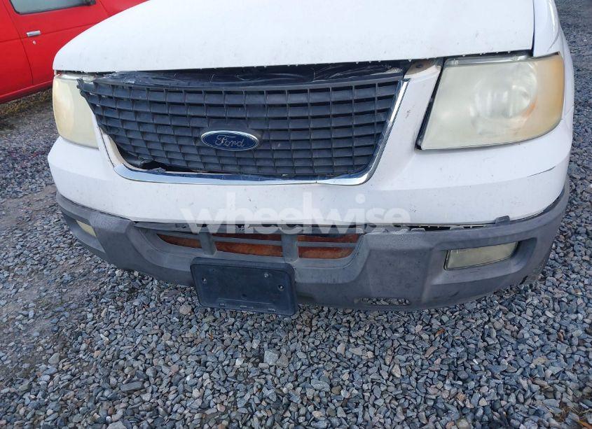 Photo 12 of 2004 Ford Expedition XLT (VIN 1FMPU15LX4LB50015)