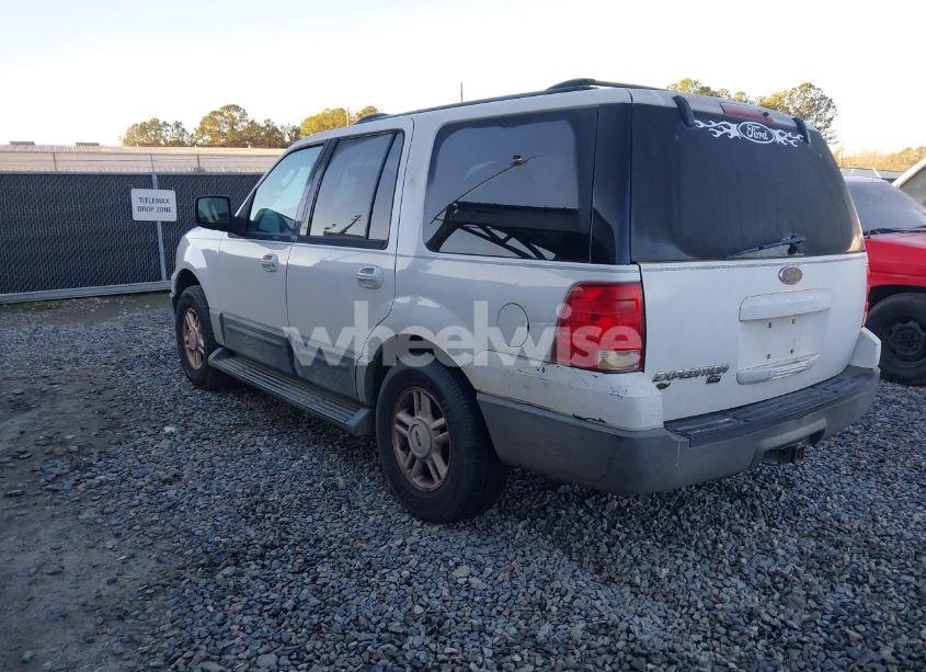 Photo 3 of 2004 Ford Expedition XLT (VIN 1FMPU15LX4LB50015)