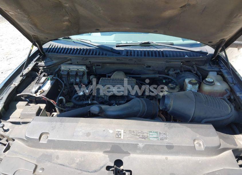 Photo 10 of 2005 Ford Expedition NBX/XLT (VIN 1FMPU16515LA05821)