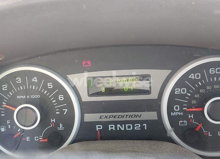 Photo 15 of 2005 Ford Expedition NBX/XLT (VIN 1FMPU16515LA05821)