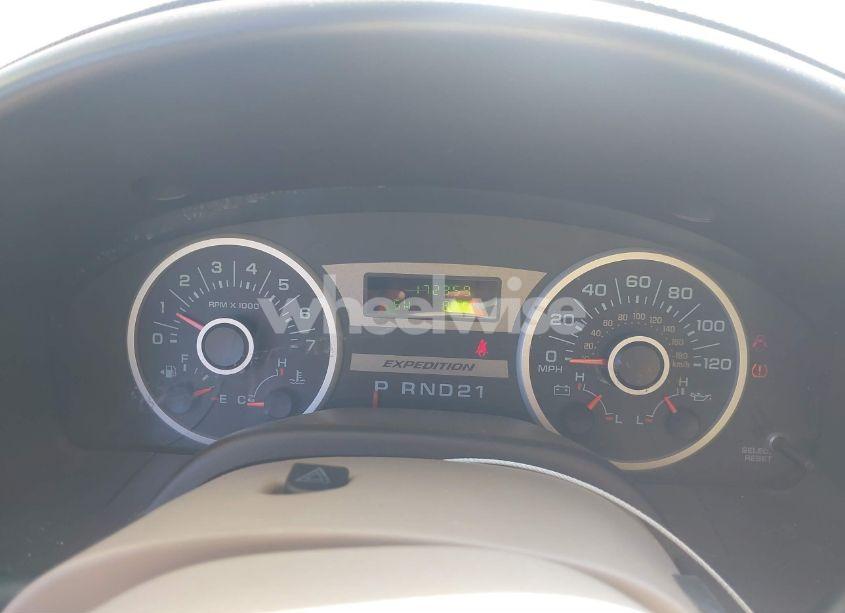 Photo 7 of 2005 Ford Expedition NBX/XLT (VIN 1FMPU16535LA43096)