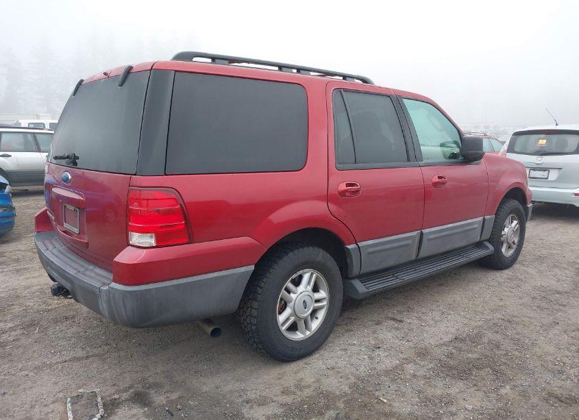 Photo 4 of 2005 Ford Expedition (VIN 1FMPU16545LB09039)