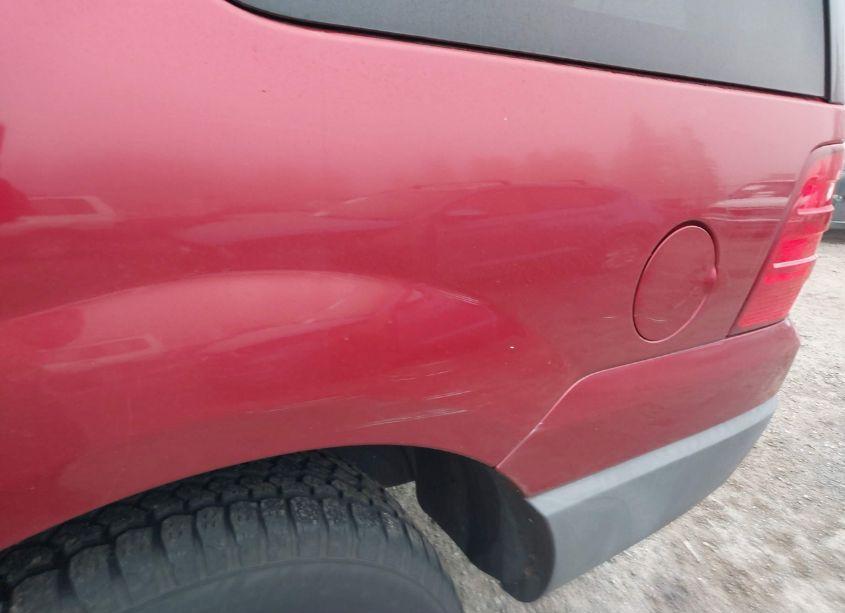 Photo 6 of 2005 Ford Expedition (VIN 1FMPU16545LB09039)