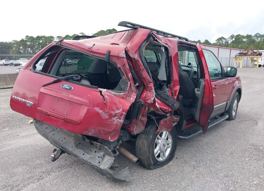 Photo 4 of 2005 Ford Expedition NBX/XLT (VIN 1FMPU16555LA84460)