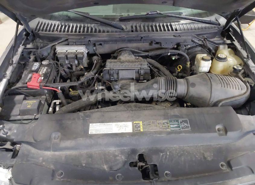 Photo 10 of 2005 Ford Expedition NBX/XLT (VIN 1FMPU16555LA94194)