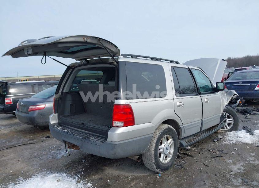Photo 4 of 2006 Ford Expedition XLT/XLT SPORT (VIN 1FMPU16566LA72576)