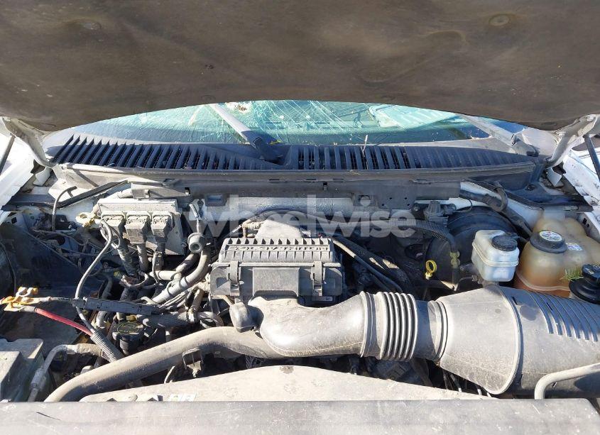 Photo 10 of 2006 Ford Expedition XLT/XLT SPORT (VIN 1FMPU16566LA72691)
