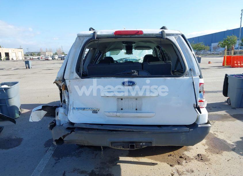 Photo 15 of 2006 Ford Expedition XLT/XLT SPORT (VIN 1FMPU16566LA72691)