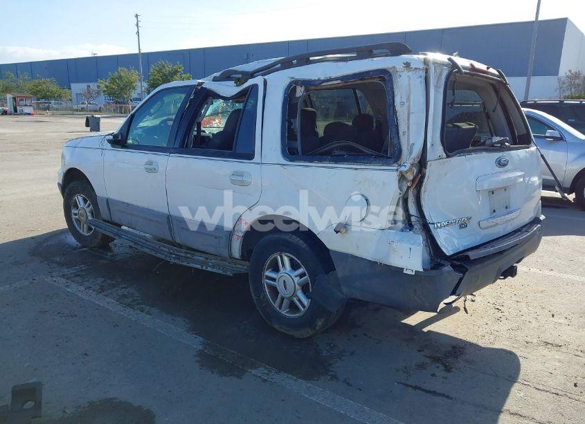 Photo 3 of 2006 Ford Expedition XLT/XLT SPORT (VIN 1FMPU16566LA72691)