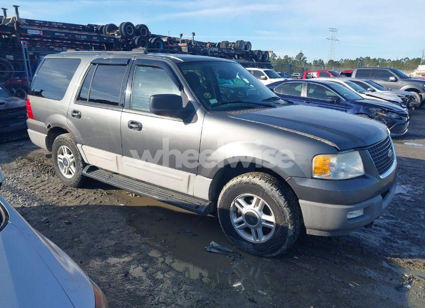 2003 Ford Expedition XLT (VIN 1FMPU16L03LB50442) main photo