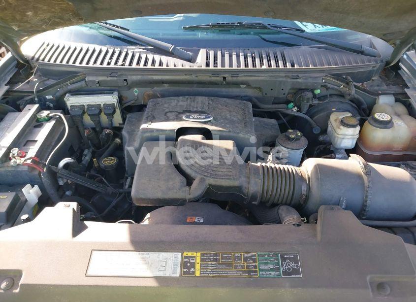 Photo 10 of 2003 Ford Expedition XLT (VIN 1FMPU16L03LB50442)