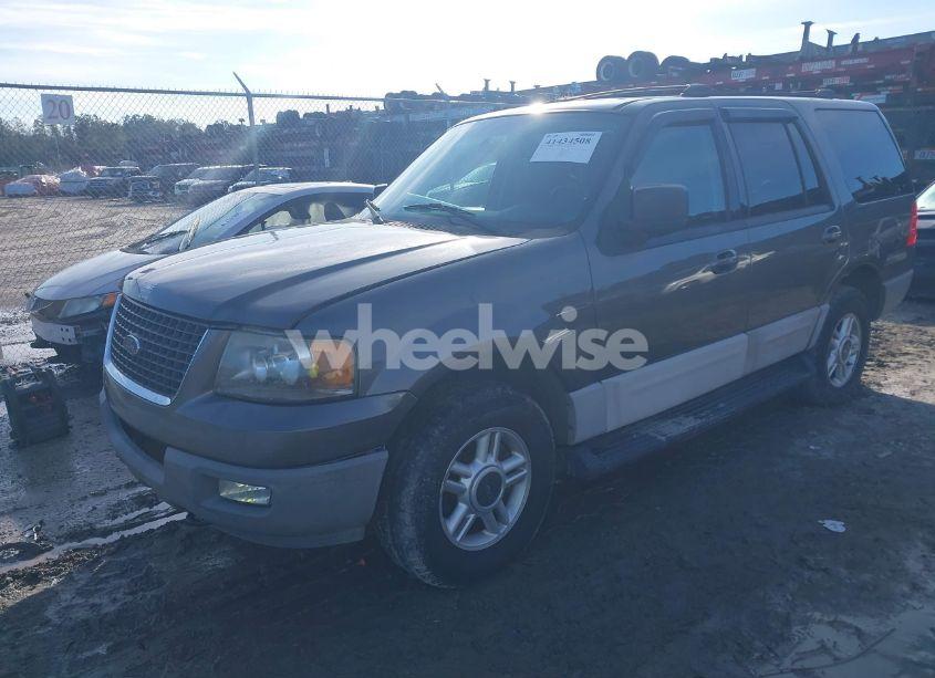 Photo 2 of 2003 Ford Expedition XLT (VIN 1FMPU16L03LB50442)