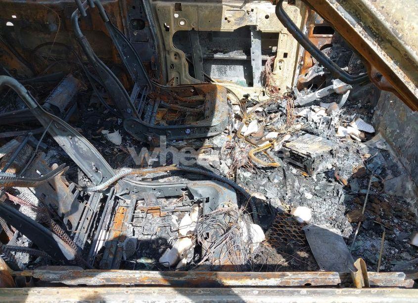 Photo 5 of 2004 Ford Expedition (VIN 1FMPU16L04LA72522)