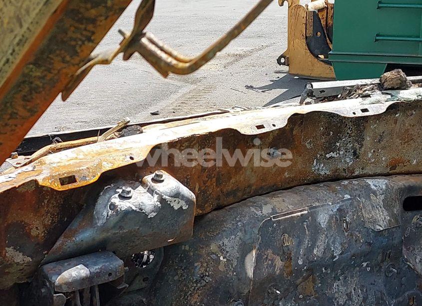 Photo 7 of 2004 Ford Expedition (VIN 1FMPU16L04LA72522)