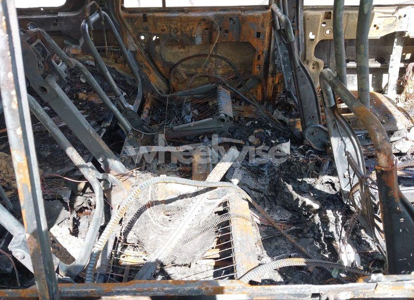 Photo 8 of 2004 Ford Expedition (VIN 1FMPU16L04LA72522)