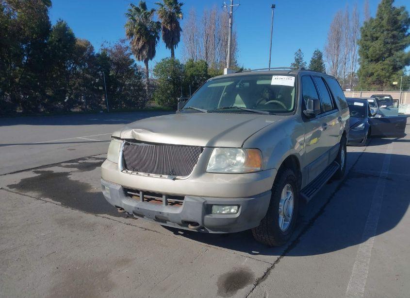 Photo 2 of 2004 Ford Expedition NBX/XLT (VIN 1FMPU16L04LB07494)