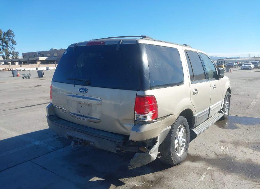 Photo 4 of 2004 Ford Expedition NBX/XLT (VIN 1FMPU16L04LB07494)