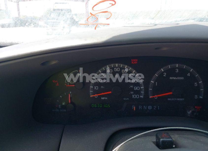 Photo 7 of 2000 Ford Expedition XLT (VIN 1FMPU16L0YLB27170)