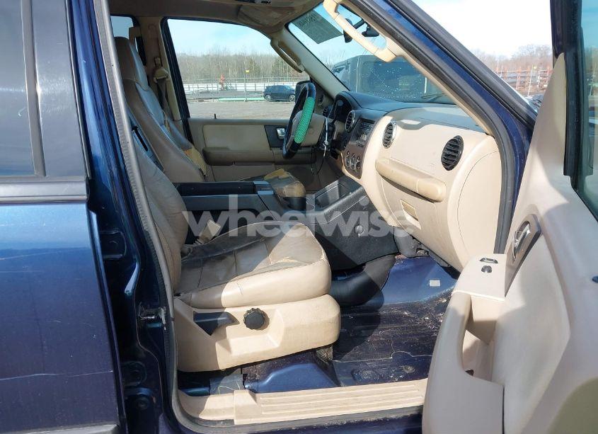Photo 5 of 2004 Ford Expedition NBX/XLT (VIN 1FMPU16L14LA78636)