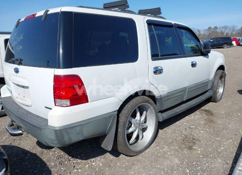 Photo 4 of 2004 Ford Expedition NBX/XLT (VIN 1FMPU16L14LB69924)