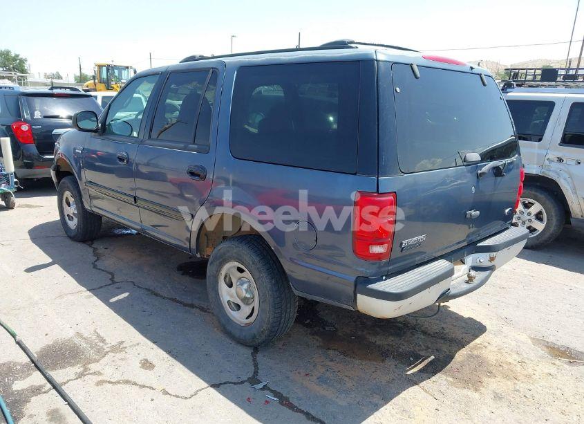 Photo 3 of 2001 Ford Expedition XLT (VIN 1FMPU16L21LB47829)