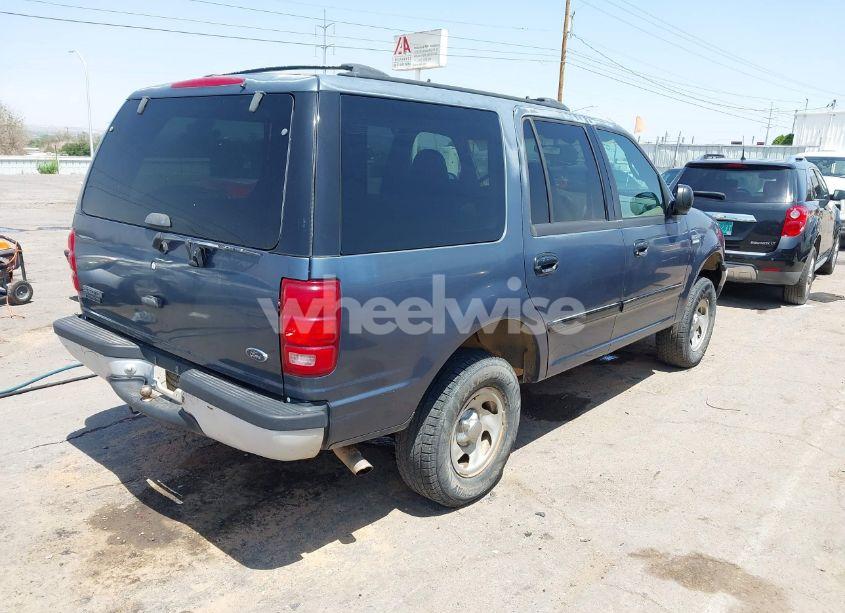 Photo 4 of 2001 Ford Expedition XLT (VIN 1FMPU16L21LB47829)