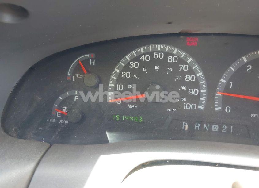 Photo 7 of 2001 Ford Expedition XLT (VIN 1FMPU16L21LB47829)